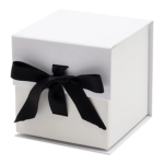 White Small Cube Magnetic Gift Packaging Boxes with Ribbon